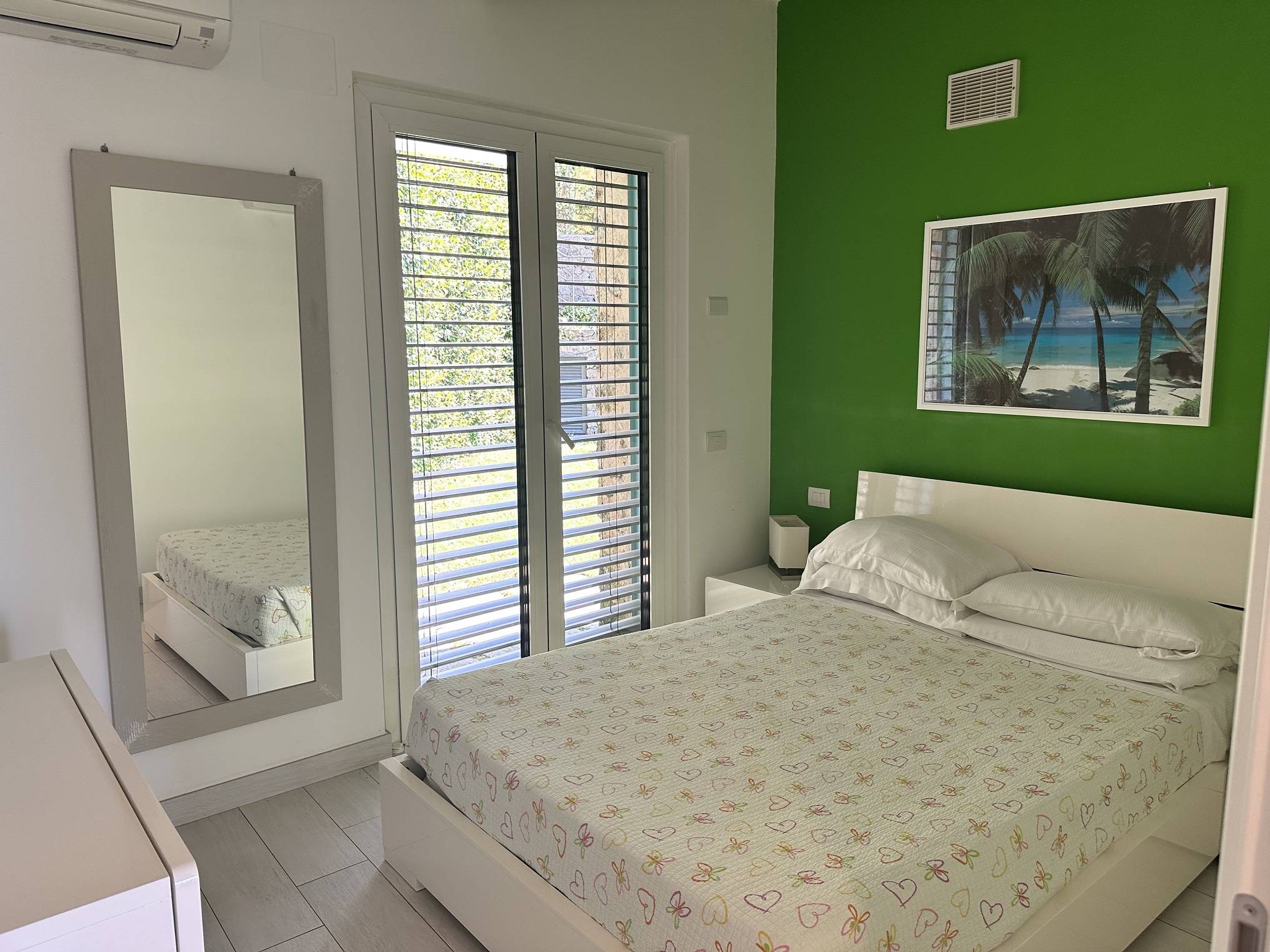 9f one bedroom plus garden